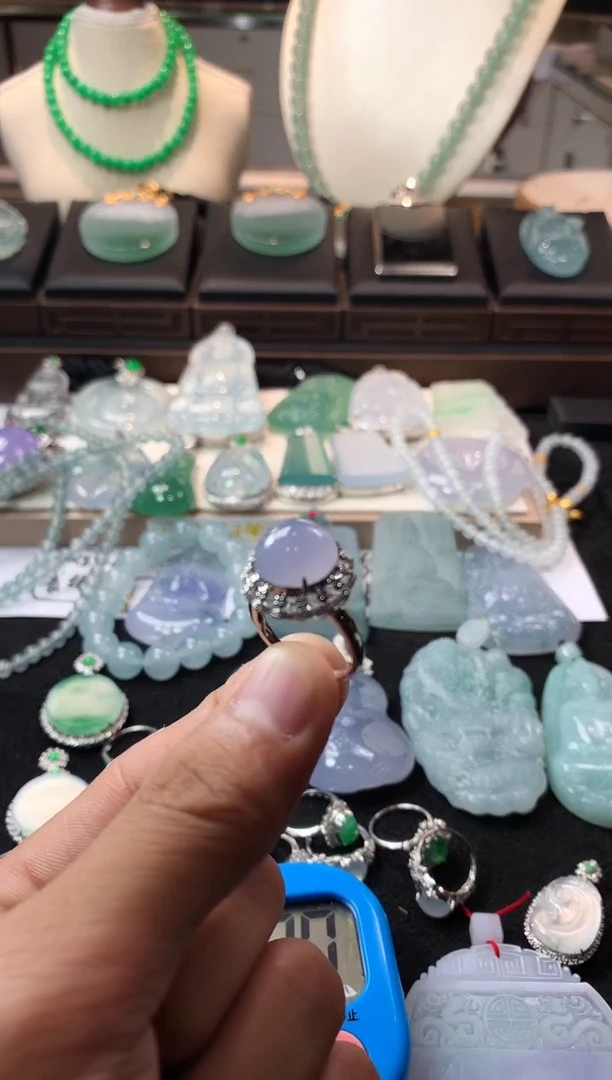 18K金镶嵌戒指翡翠翎  YZ已镶嵌18K金