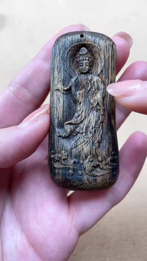 【闪购商品】沉香吊坠红金猊吊坠6.9*2.9