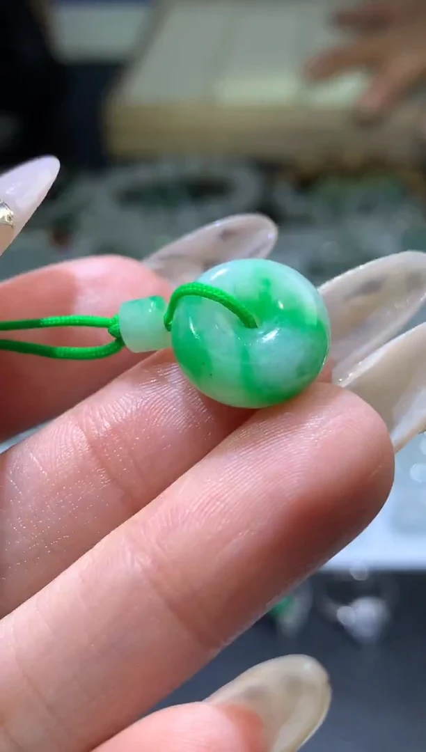 未镶嵌定制翡翠毛货   13.7-5.8