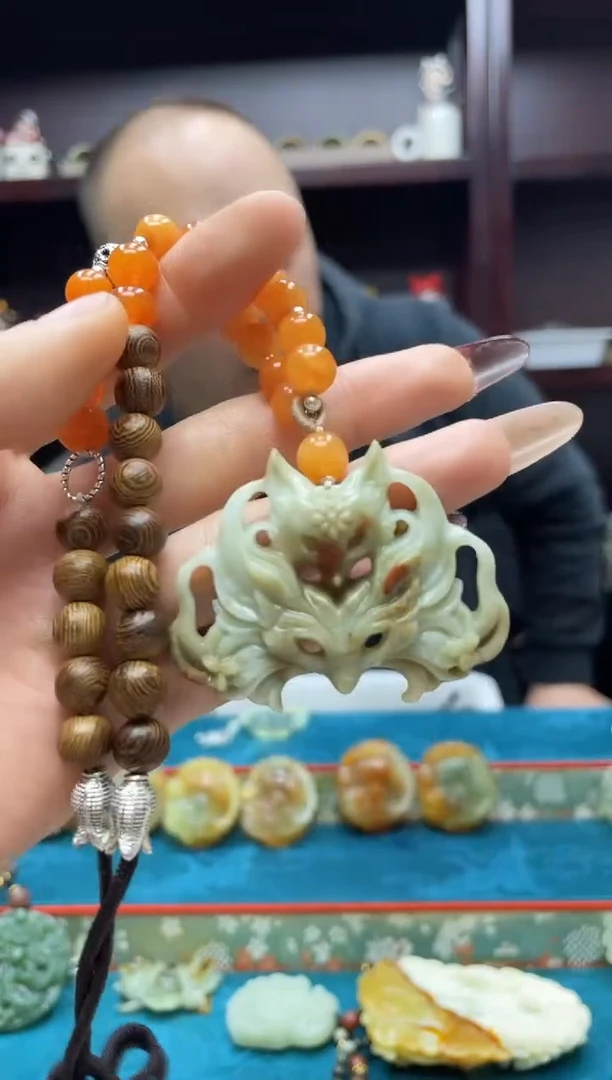 未镶嵌岫玉吊坠·