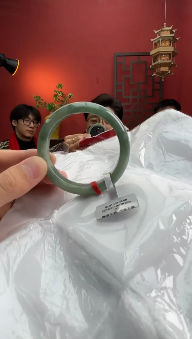 未镶嵌手镯翡翠翡翠手镯4