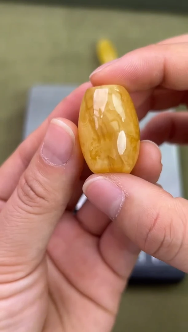 裸石琥珀未镶嵌琥珀蜜蜡吊坠