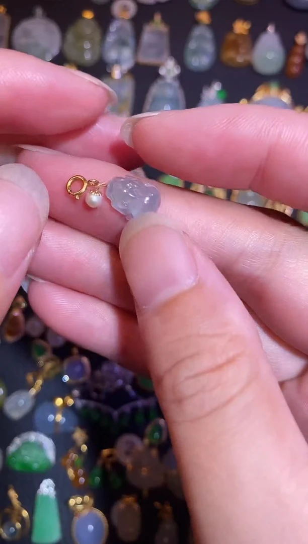 翡翠18K金镶嵌颈饰天然A货翡翠