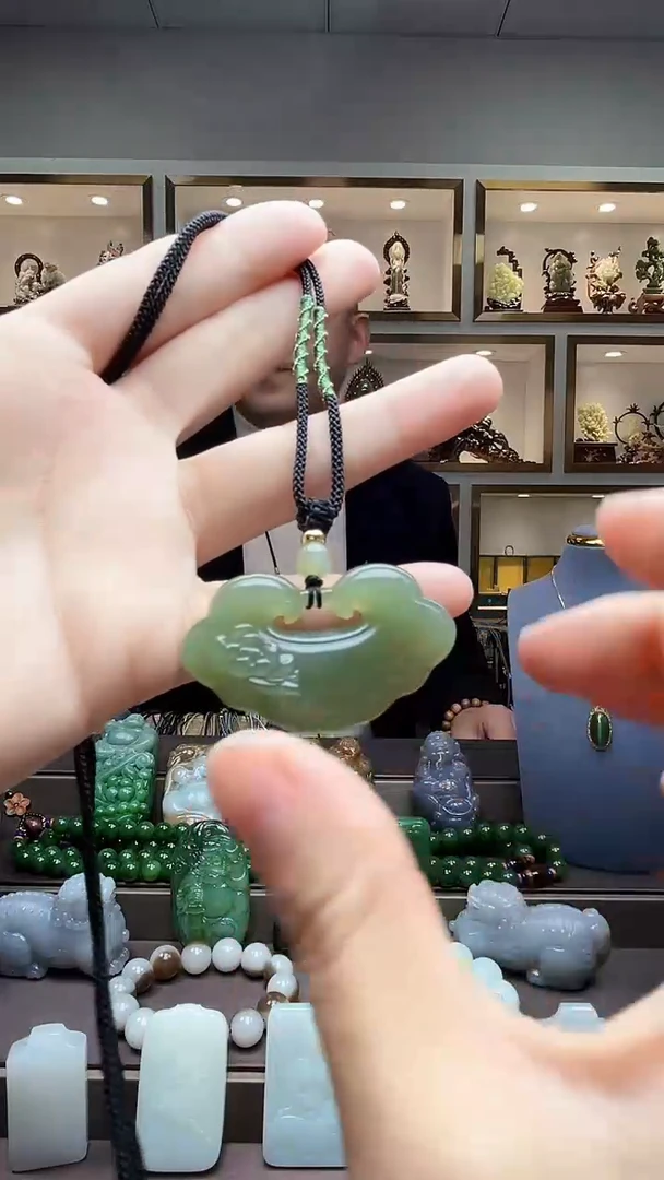 【闪购商品】和田玉挂件未镶嵌苏