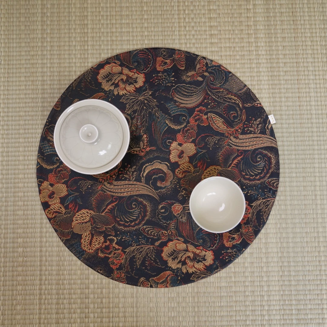 欣蚕居-香云纱茶席-蝶恋花 · 圆形直径33cm