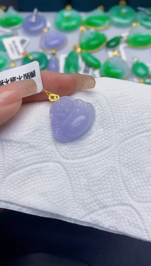 颈饰18K金镶嵌翡翠缅甸天然翡翠A货