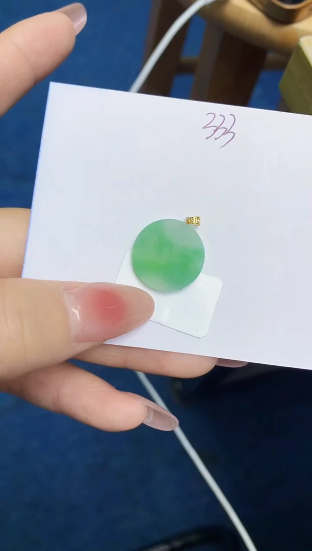 翡翠未镶嵌颈饰 天然缅甸翡翠A货