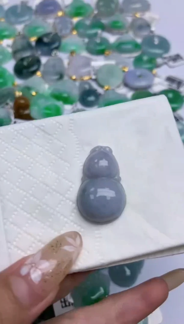 翡翠未镶嵌颈饰天然A货翡翠