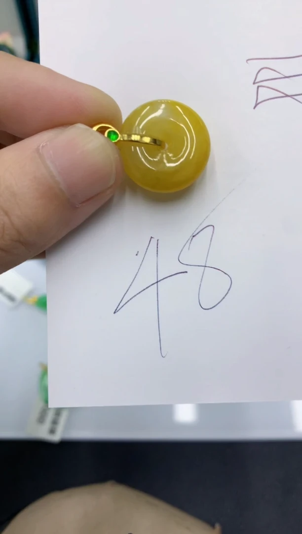 颈饰未镶嵌翡翠翡翠