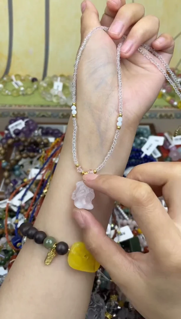 未镶嵌颈饰水晶413