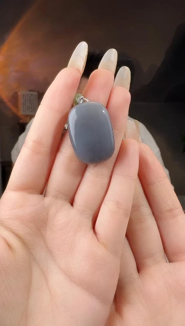 颈饰未镶嵌和田玉无事牌