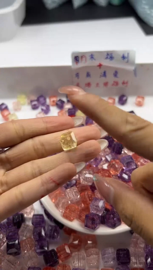 未镶嵌颈饰水晶w1795多宝阿赛方糖10mm*8颗