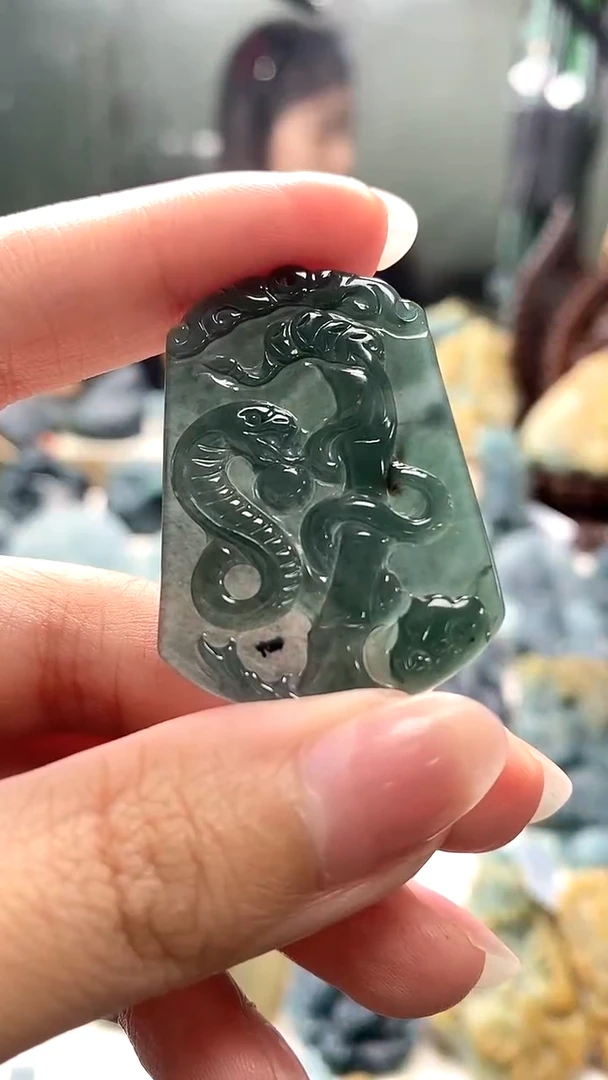 颈饰未镶嵌翡翠翡翠