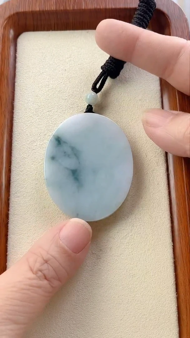 【闪购商品】翡翠颈饰未镶嵌孤品