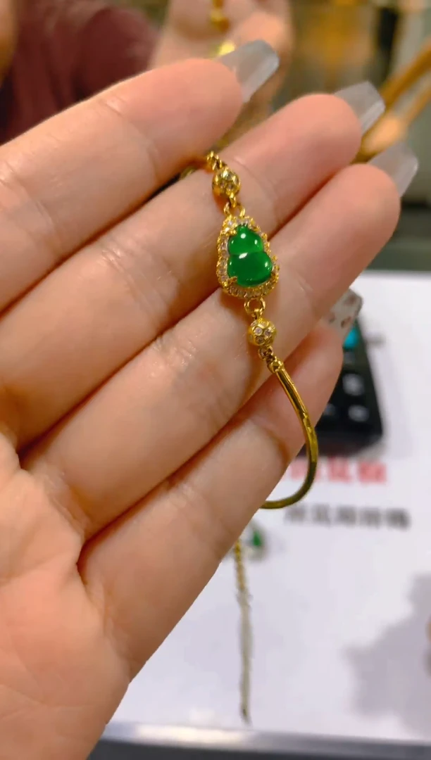未镶嵌手链翡翠多样性发一