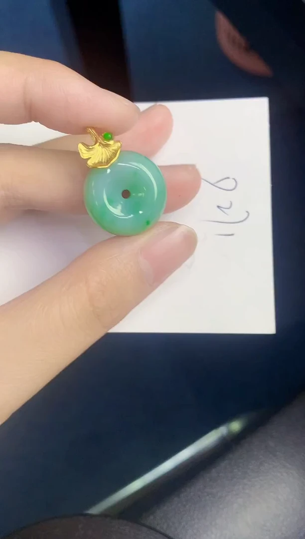 翡翠未镶嵌颈饰天然翡翠緬甸A貨