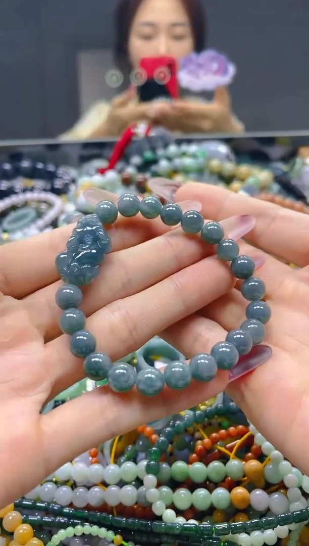 颈饰未镶嵌翡翠8MM/S/翡翠A货，一件也是批发价