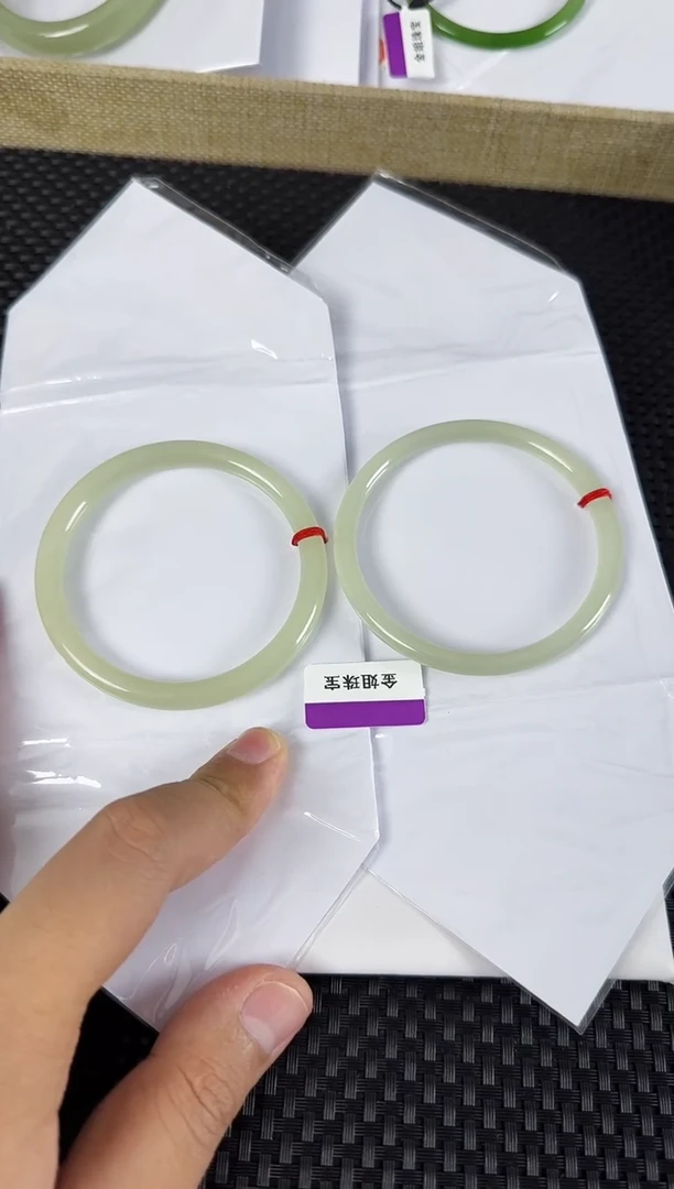 【闪购商品】和田玉手镯未镶嵌约50-60MM多样性发一备注圈口