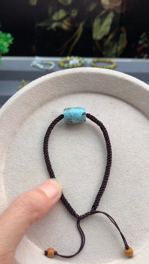 未镶嵌手绳南红玛瑙茜.m4