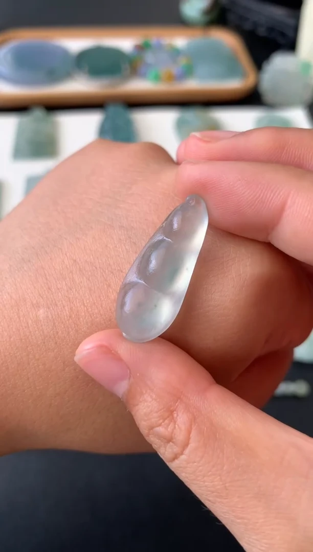 未镶嵌定制翡翠翡翠