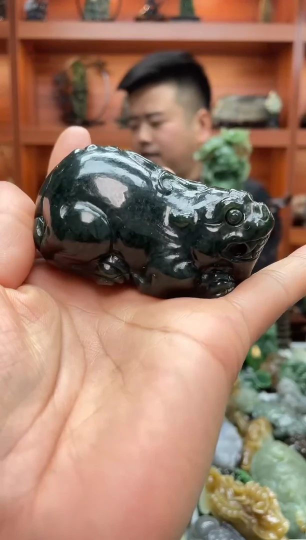 未镶嵌和田玉把件1