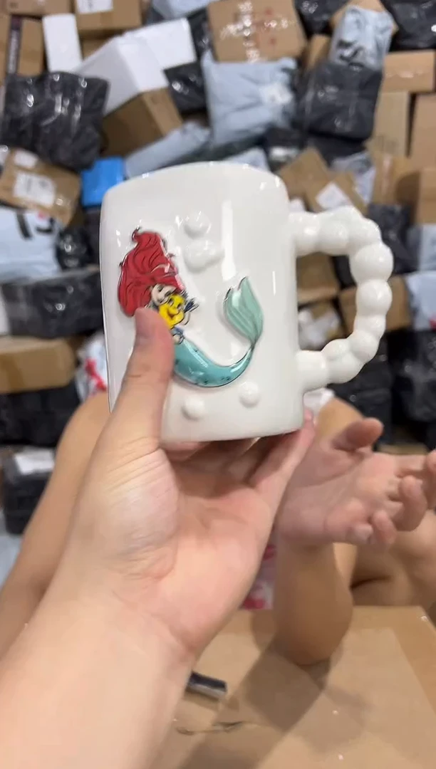 瓷片美人鱼珠珠手把水杯