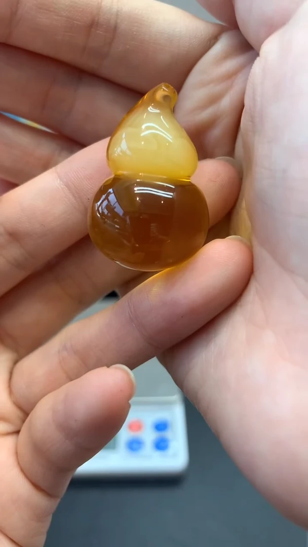 未镶嵌琥珀珠宝奇石2046