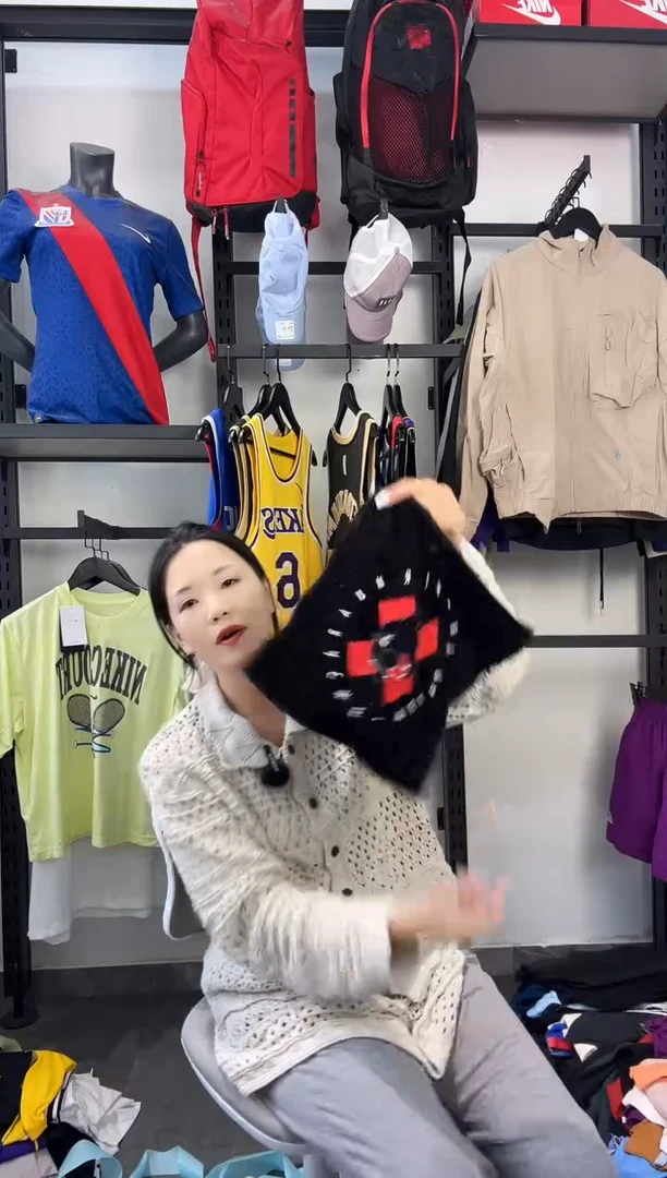 585编码 瑕疵款直播间过款为准 尺码2