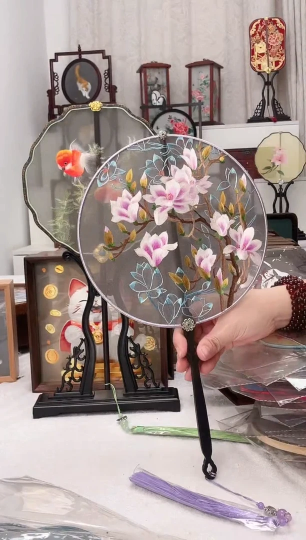 扇子苏绣作品手工团扇