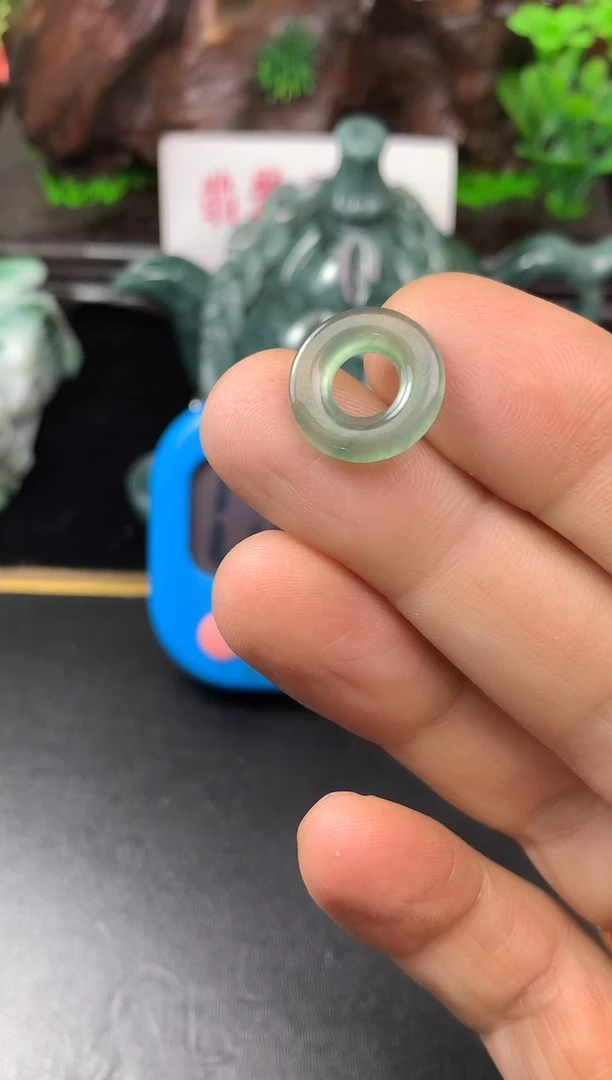 颈饰未镶嵌翡翠晨*甜甜圈