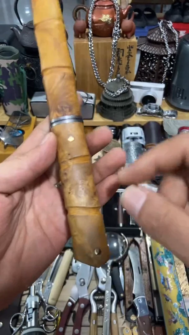 瓷片闪购商品  如图所示