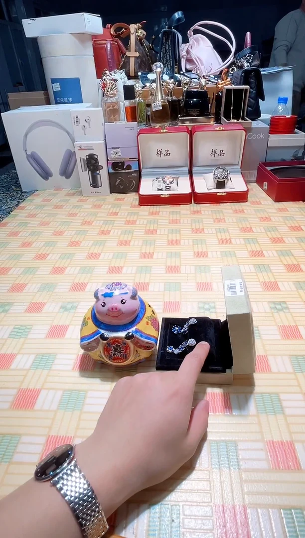 瓷片瓷器 库房到期 全部地板价@@1