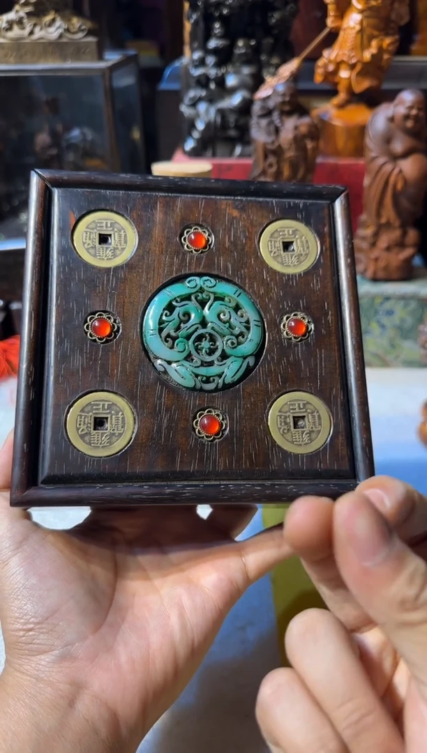 木12345脖挂带盒子