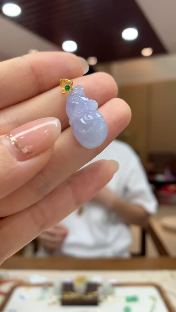 吊坠(不含链)18K金镶嵌翡翠葫芦