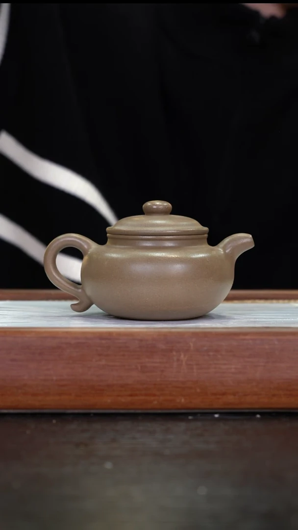 茶壶紫砂   LZX   豆青泥   仿古  230cc