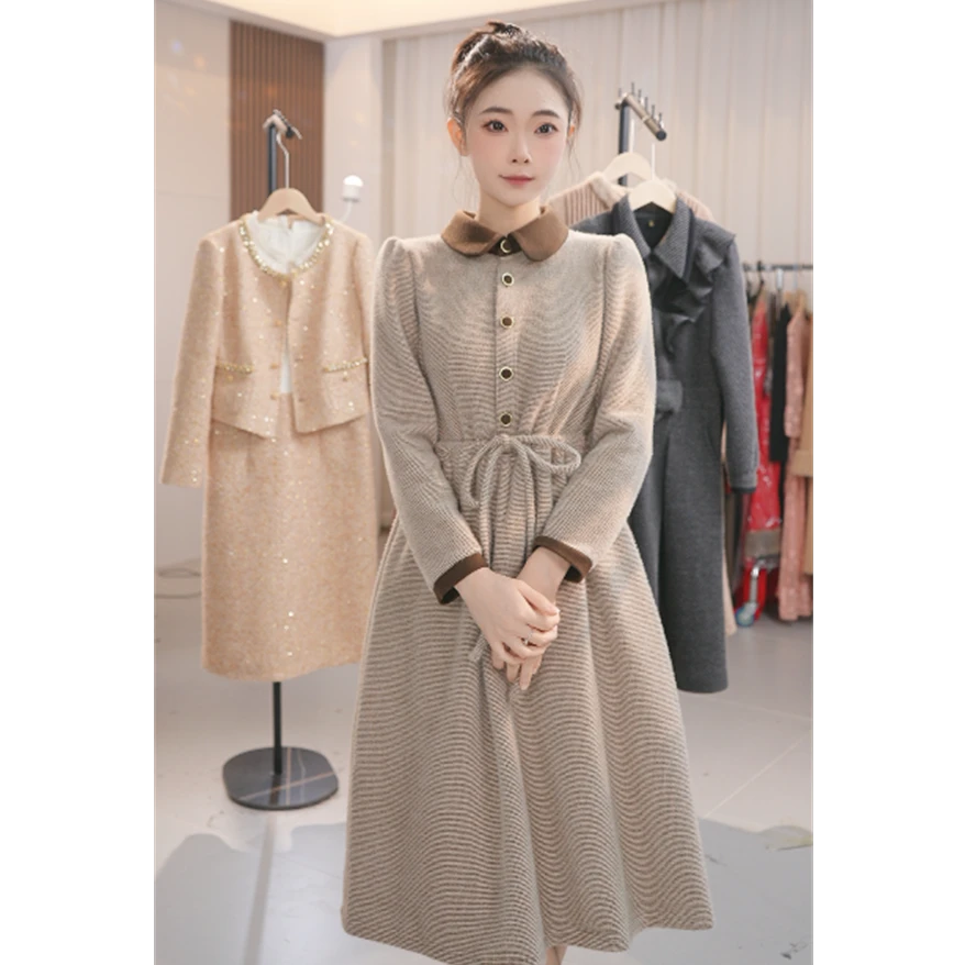 Y1600中年连衣裙女秋冬装年新款收腰减龄优雅中长款a字裙