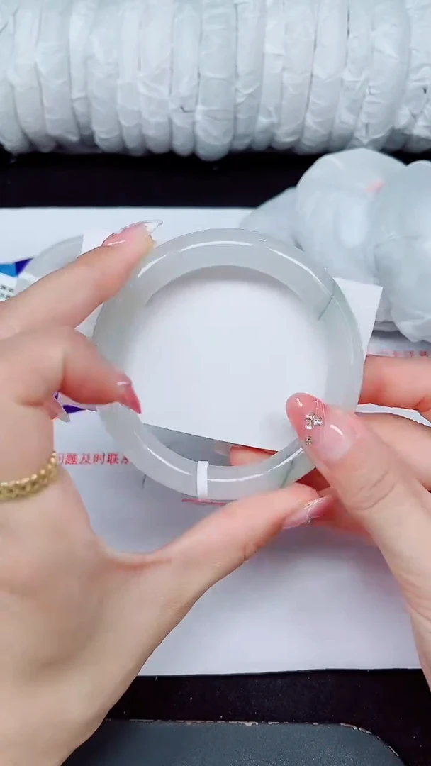 未镶嵌手镯石英质玉97-58/59