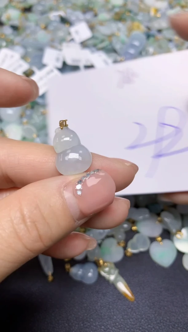 【闪购商品】翡翠挂件18K金镶嵌 天然翡翠A货