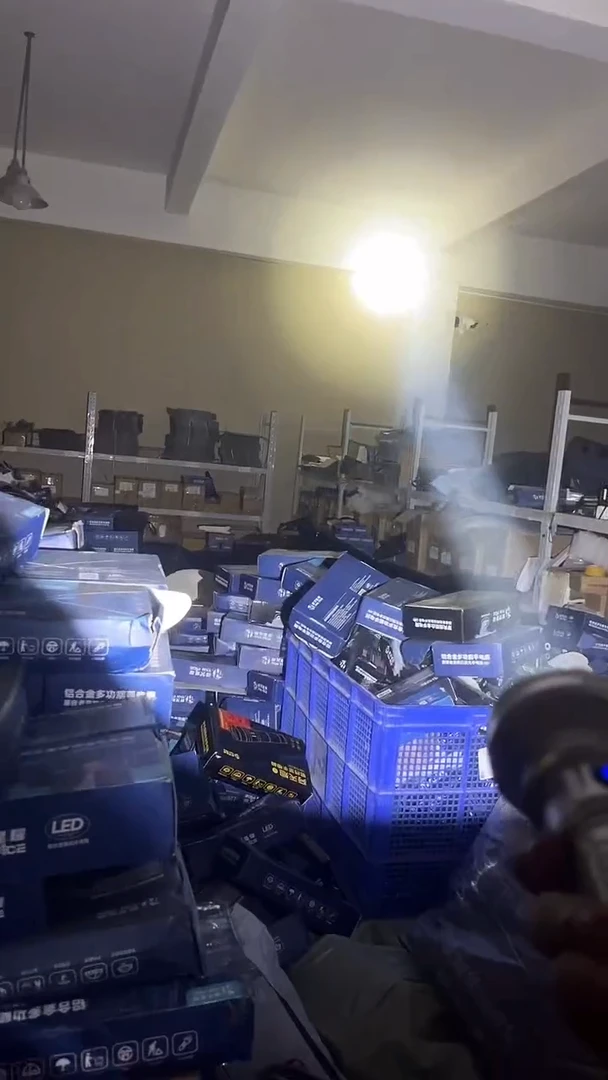 【比其他家都低】一体仓进口灯芯正品95K专业手电筒