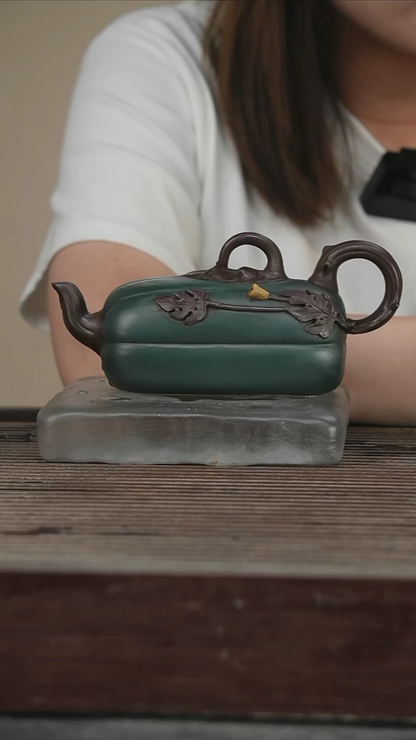 茶壶紫砂52号400CC1