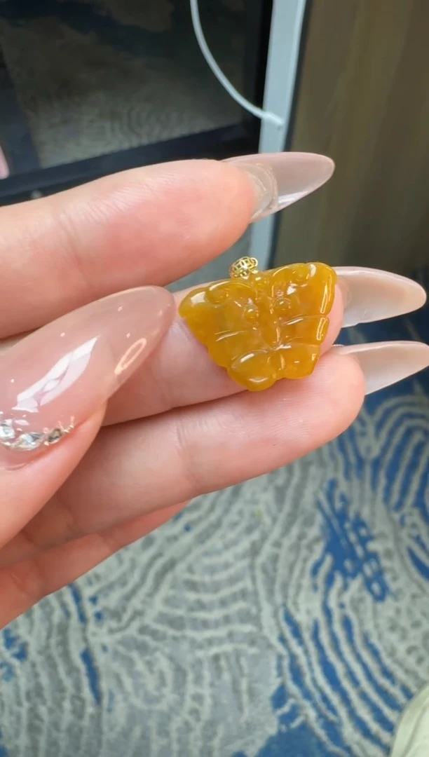 【闪购商品】翡翠颈饰18K金镶嵌缅甸翡翠A货吊坠