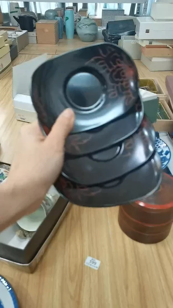 瓷片满38包邮，编号：581   4只