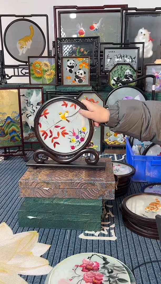 刺绣纯手工制作刺绣