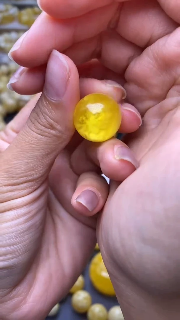 裸石琥珀未镶嵌葵.82