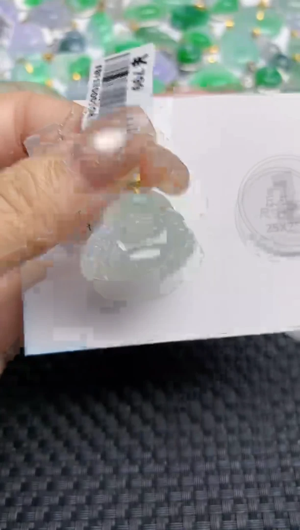 颈饰18K金镶嵌翡翠天然缅甸A货翡翠百元以上9元证书费自理