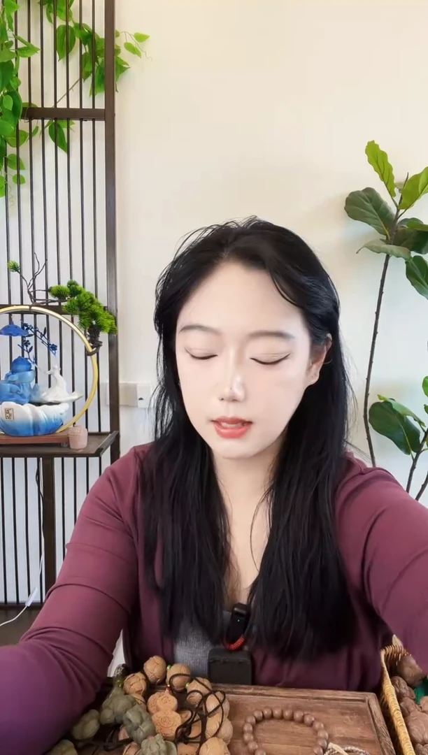 泥塑龙涎小金鱼