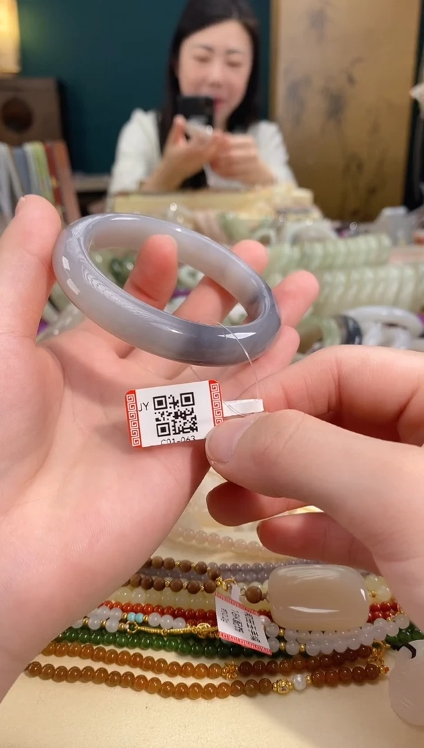 【闪购商品】和田玉手镯未镶嵌手镯54