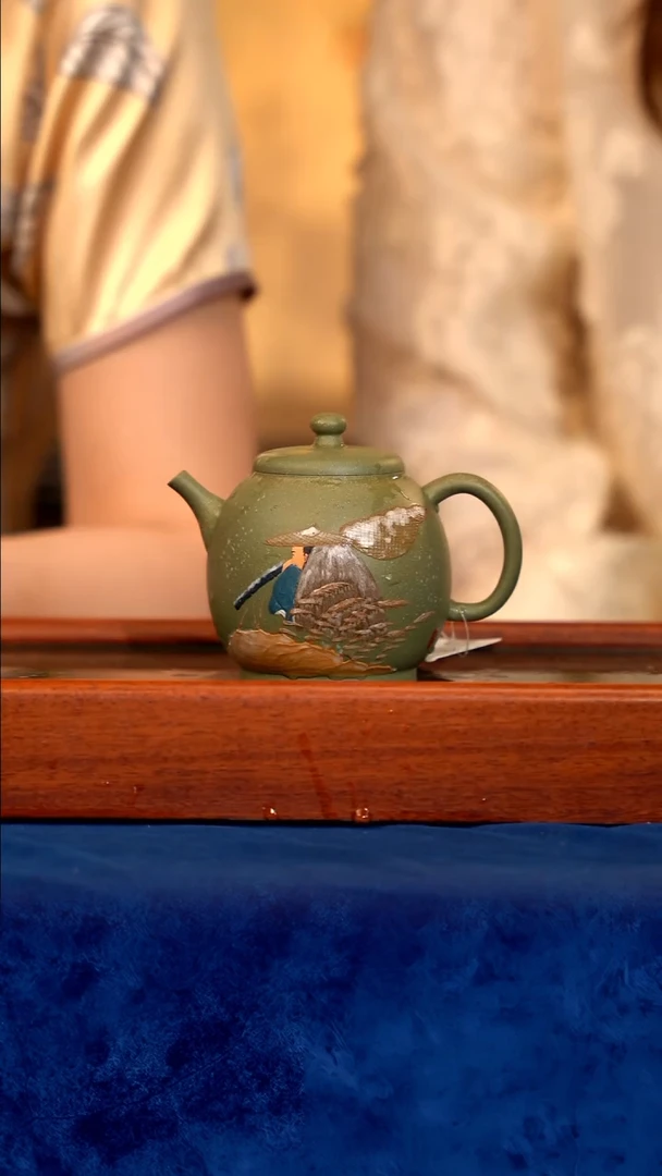 紫砂 宜兴紫砂 QMJ 豆青  明式龙蛋