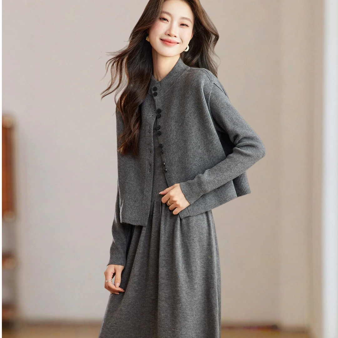 2026今年流行针织两件套连衣裙成熟风显瘦时尚高级感套装裙女