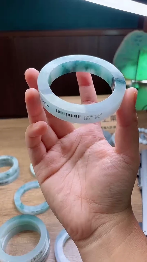 定制翡翠手镯未镶嵌雪****0定制